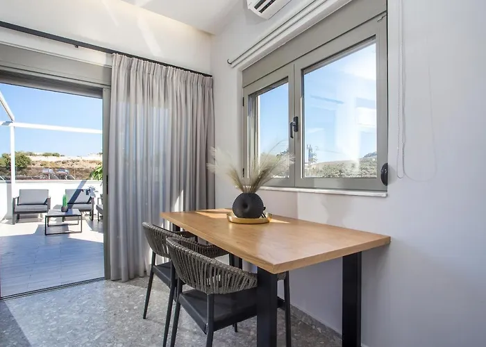 Gm Apartments-rhodes Luxury Living