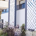 Gm Apartments-rhodes Luxury Living 公寓 *